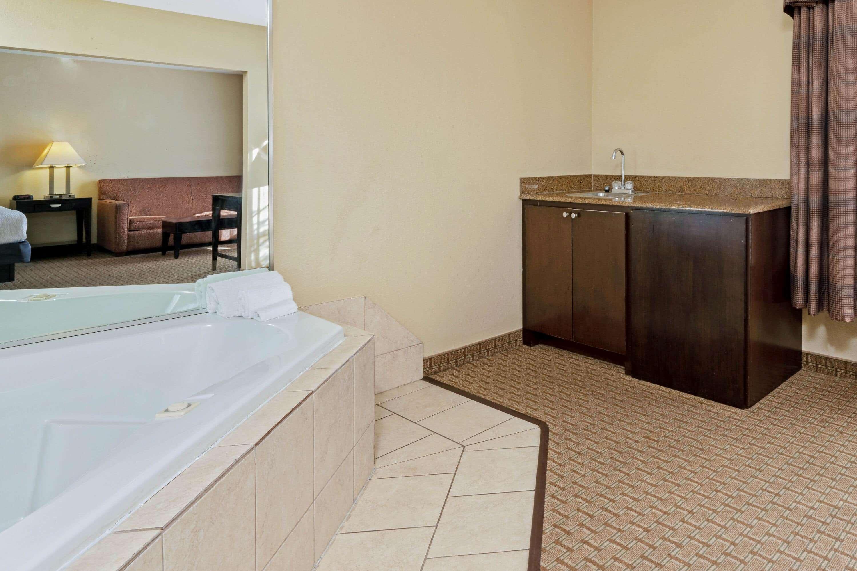La Quinta By Wyndham מורגן סיטי מראה חיצוני תמונה